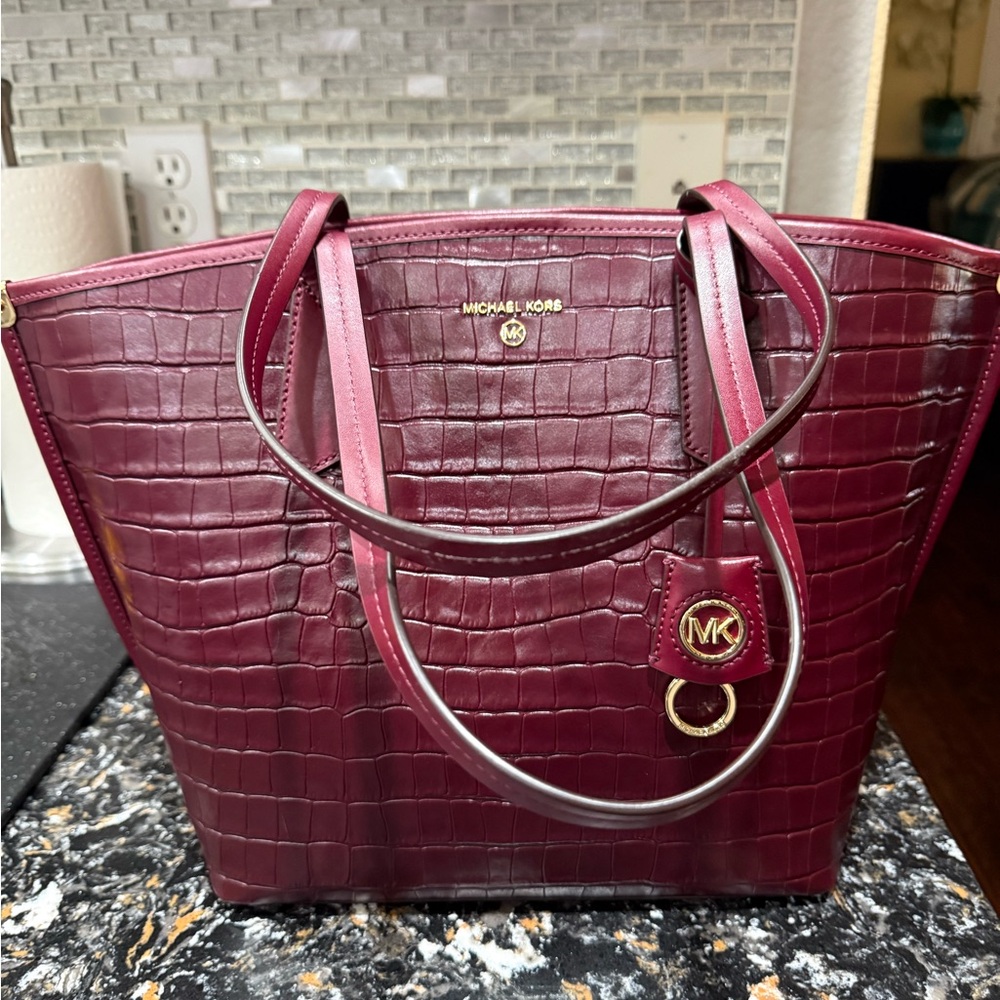 MICHAEL KORS Jane Croc-Embossed Tote EUC